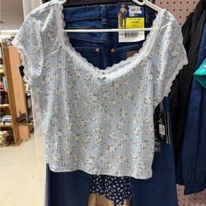 Derek Heart Light Blue Floral Lace-Trim Ribbed Crop Top